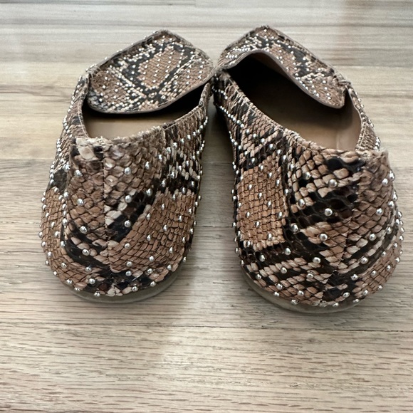 Steve Madden Studded Python Print Flat - Picture 2 of 5